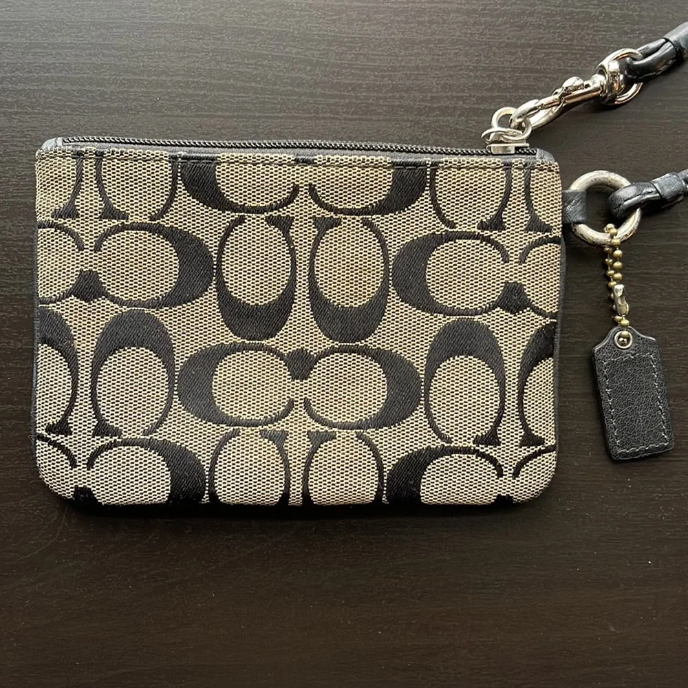 COPY - Coach Signature Print Black and Tan Wristlet Wallet Purse